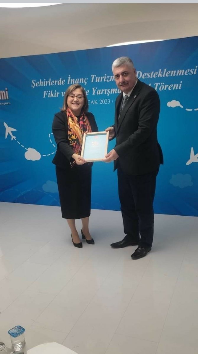 Efeler 15 Belediye Arasına Girdi, Projesiyle Ödül Aldı