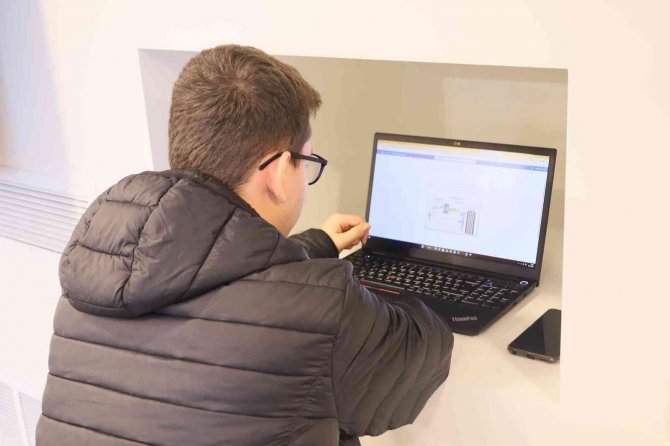 Elektrikli Araba Projeleriyle Gençler Teknofest’e Hazırlanıyorlar