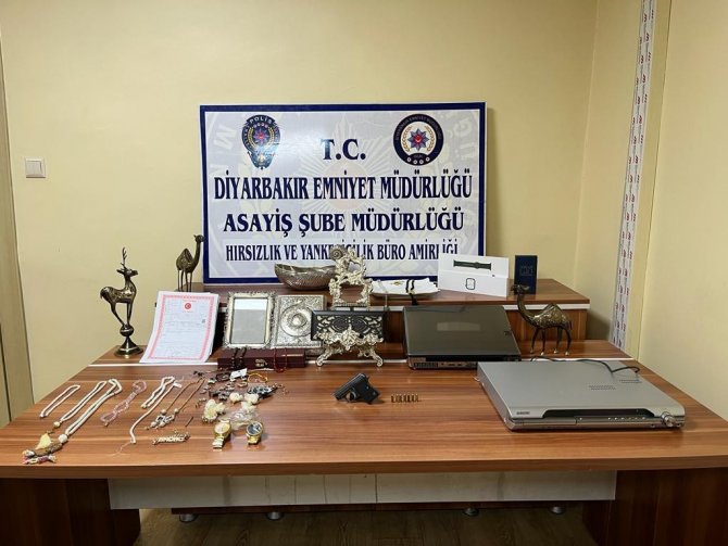 Diyarbakır’da ‘Villa Çetesi’ Evde Bıraktıkları Barkod İle Çözüldü: 5 Gözaltı