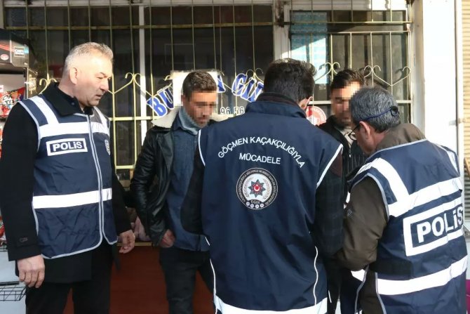 Düzensiz Göçle Mücadele Sürüyor