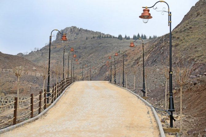 Tarihi Harput-hüseynik Yolunda Çalışmaların Yüzde 85’i Tamamlandı