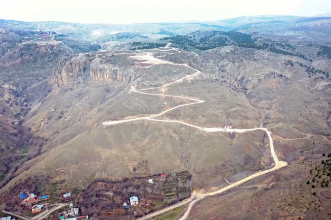 Tarihi Harput-hüseynik Yolunda Çalışmaların Yüzde 85’i Tamamlandı