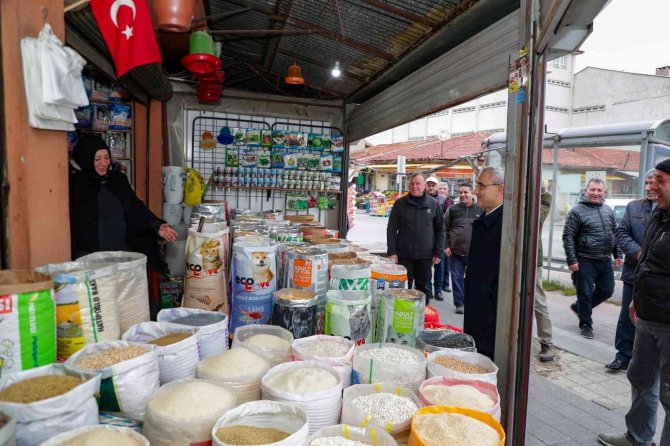 Esnafların Taleplerini Dinledi