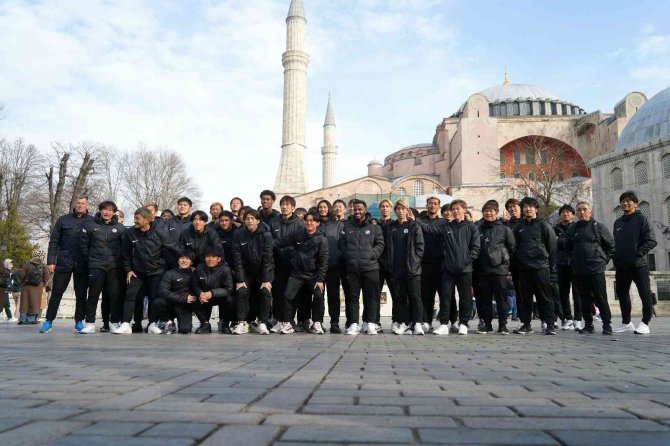 Michael Skibbe, Takımı Sanfrecce Hiroshima İle İ̇stanbul’u Gezdi