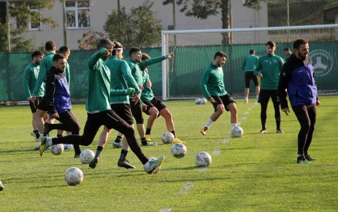 Hakan Keleş: "Taraftarımıza 100. Galibiyetimizi Armağan Etmek İstiyorum"