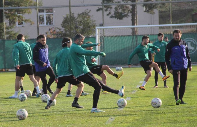 Hakan Keleş: "Taraftarımıza 100. Galibiyetimizi Armağan Etmek İstiyorum"