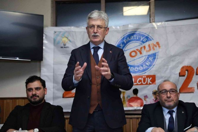 Başkan Ellibeş’ten Gençlere: "Sizi Kuşaklarla Bölmüyoruz, Eserlerle Bütünleştiriyoruz"