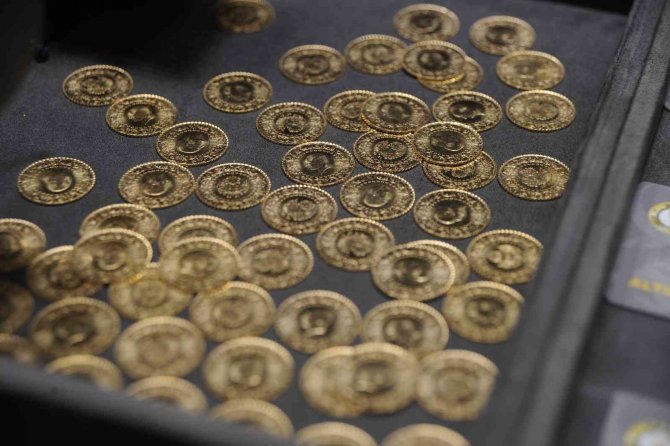 Altın Rekora Doymuyor, Gram 1200 Liraya Dayandı