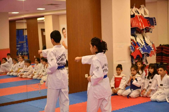 Esenyurtlu Çocuklara Spor Dolu Sömestir