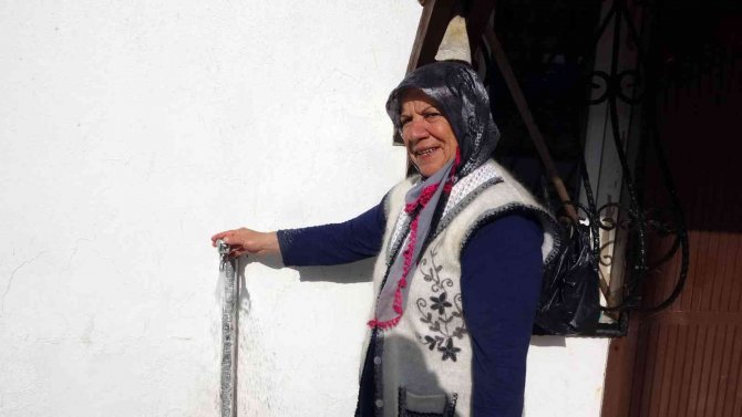 43 Yıldır Hasret Yaşadığı Suya Kavuştu, Çocuklar Gibi Sevindi