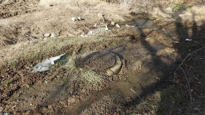 Kanalizasyon Suyu Tarlalara Akıyor