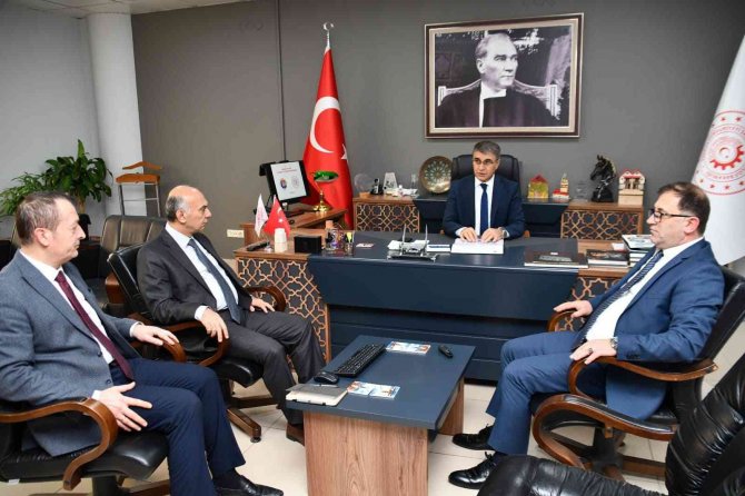 Karabük 350 Milyon Dolar İhracat Gerçekleştirdi