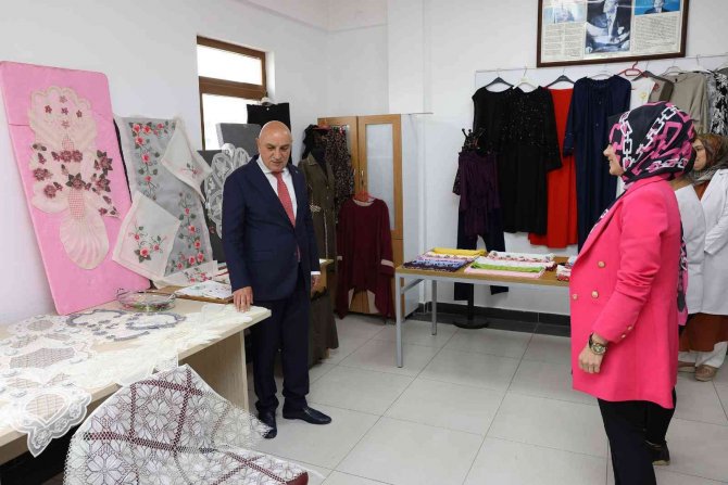 Keçmek’te İkinci Dönem Kurs Kayıtları Devam Ediyor