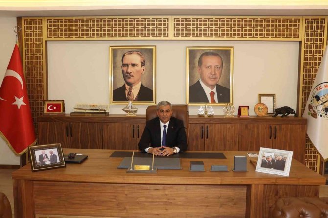 Başkan Kaplan’dan Çocuklara Karne Hediyesi