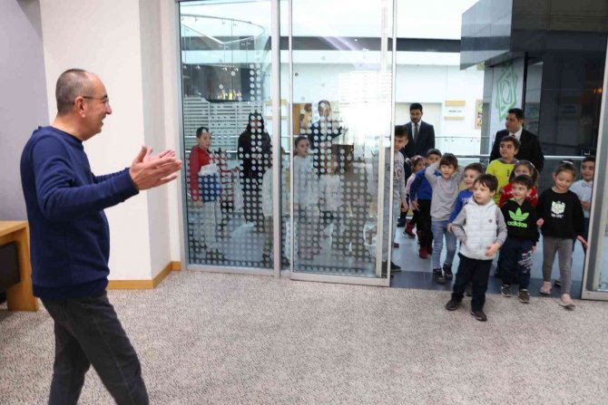 Başkan Kavuş Çocuklarla Şivlilik Topladı