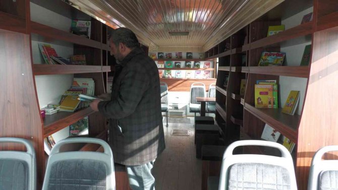 Kütüphanesi Olmayan Okulların Kütüphanesi ‘Kitapbüs’ Olacak
