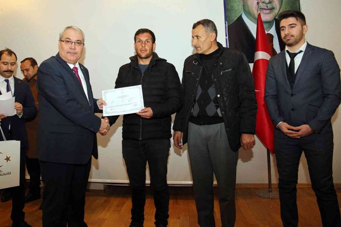 Muşlu Muhtarlar “Aile Okulu” Projesi Eğitimlerini Tamamladı