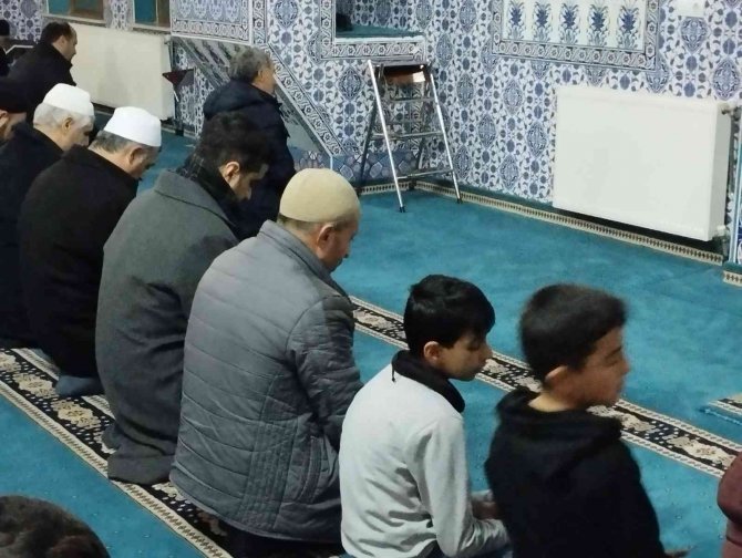 Varto’da Regaip Kandili Coşkuyla Kutlandı