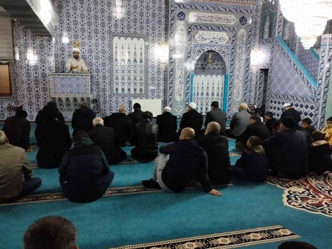 Varto’da Regaip Kandili Coşkuyla Kutlandı