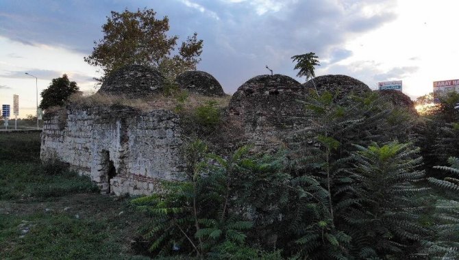 Edirne’de 6 Asırlık Ecdat Yadigârı Hamam Yok Oluyor