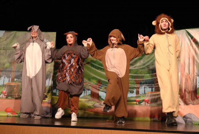 Karne Alan Miniklere "Afacan Maymun" Sürprizi