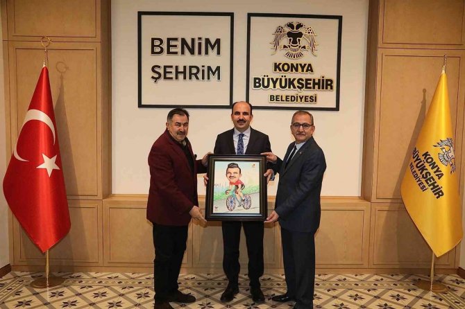 Tsyd’den, Uğur İ̇brahim Altay’a Anlamlı Hediye