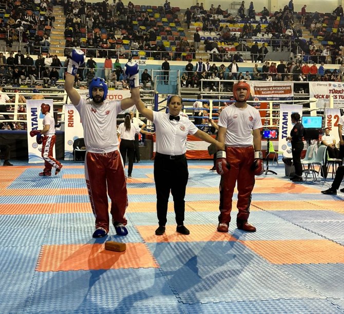 Türkiye Kick Boks Turnuvası’nda Yıldırım Rüzgarı