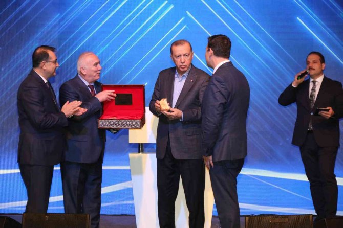 Mart Ayı Sonunda Karadeniz Gazını Hanelere Verilmeye Başlanacak