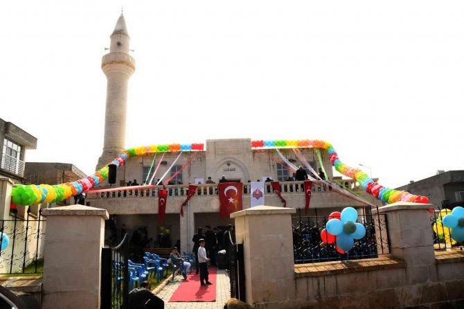 Osman Ağa Cami İbadete Açıldı