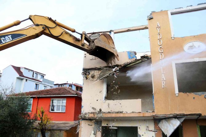 Kocaeli’de 1 Yılda 100 Bina Yıkıldı