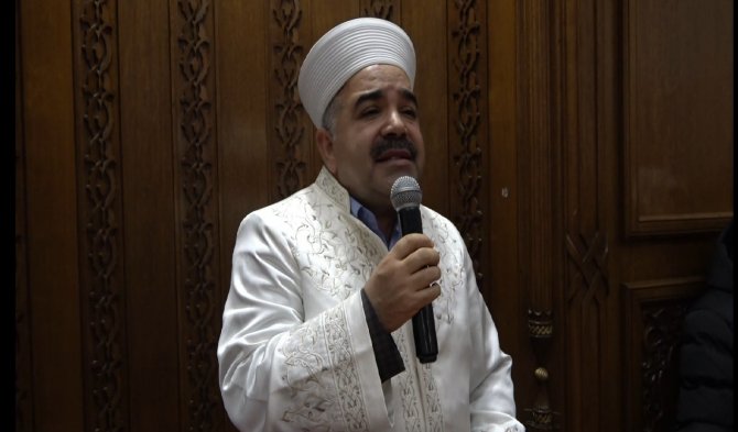Müftü Demir: “Kur’an-ı Kerim’i Yakmakla Müslümanlar Yok Olmaz”