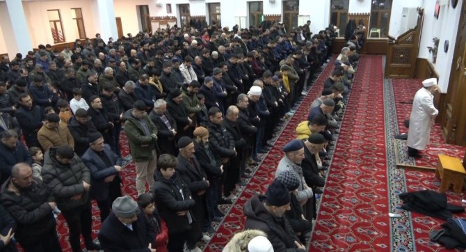 Müftü Demir: “Kur’an-ı Kerim’i Yakmakla Müslümanlar Yok Olmaz”