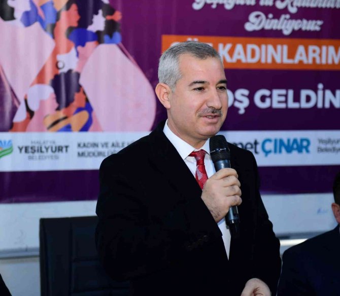 Başkan Çınar, "Gündüzbey’i Yatırımlarla Ön Plana Çıkartıyoruz”