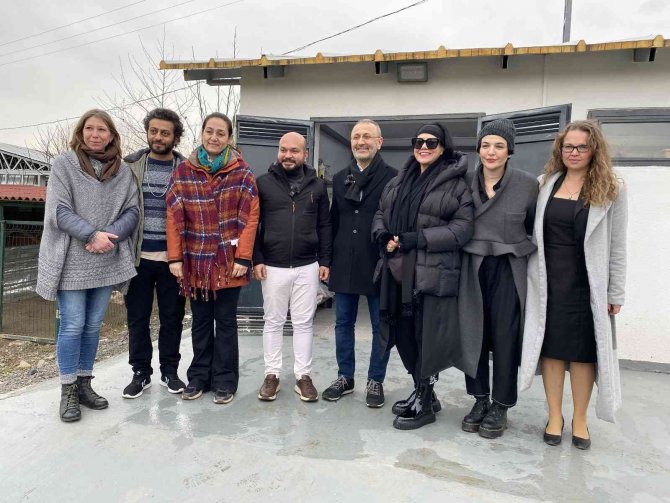 Türkiye’nin İlk Gönüllü Yük Hayvanları Ameliyathanesi Çekmeköy’de Açıldı