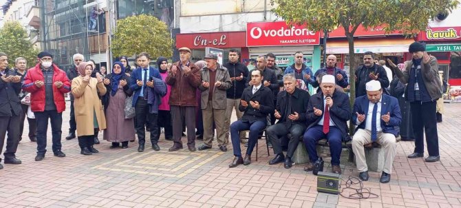 Çaycuma’da Şehitler Anısına Lokma Dağıtıldı