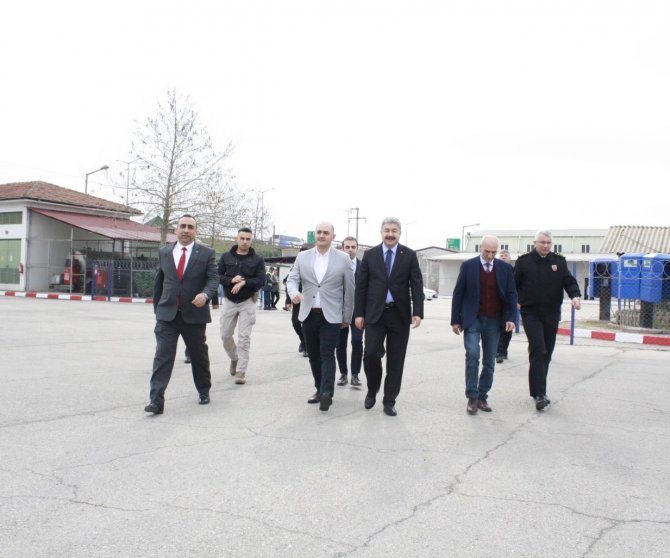Açık Cezaevindeki İş Yurdu Atölyelerinde Hükümlülere Mesleki Eğitimler Veriliyor