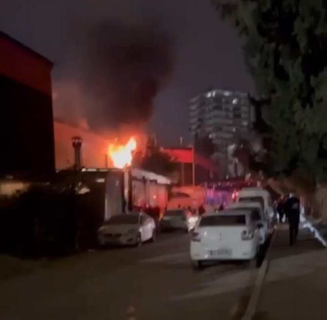 Yangın Sonucu İş Yeri Kullanılamaz Hale Geldi