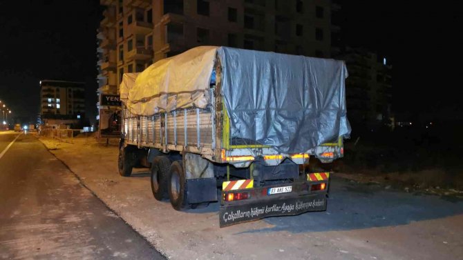 Kalp Krizi Geçiren Eniştesini Hastaneye Götürürken Kaza Yaptı: 3 Yaralı