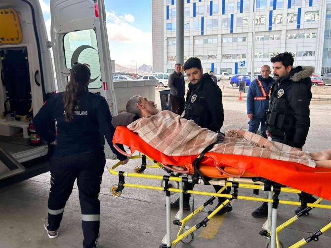Polisten Kaçarken Balkondan Atlayan Zehir Taciri, Tedavisinin Ardından Cezaevine Gönderildi