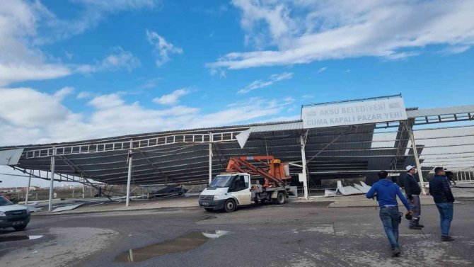 Aksu, Gece Saatlerinde Dolu Ve Fırtınaya Teslim Oldu