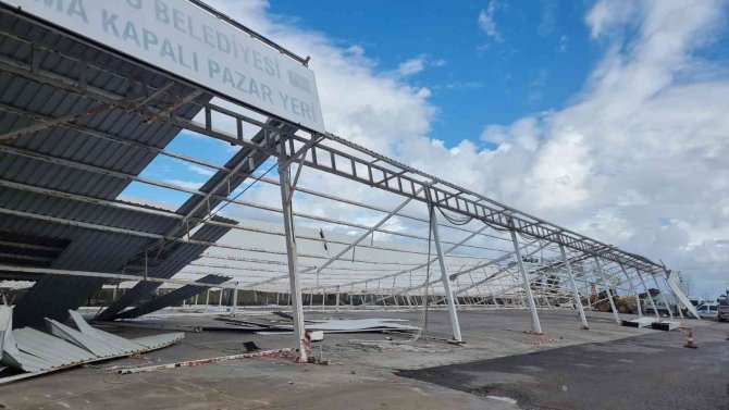 Aksu, Gece Saatlerinde Dolu Ve Fırtınaya Teslim Oldu