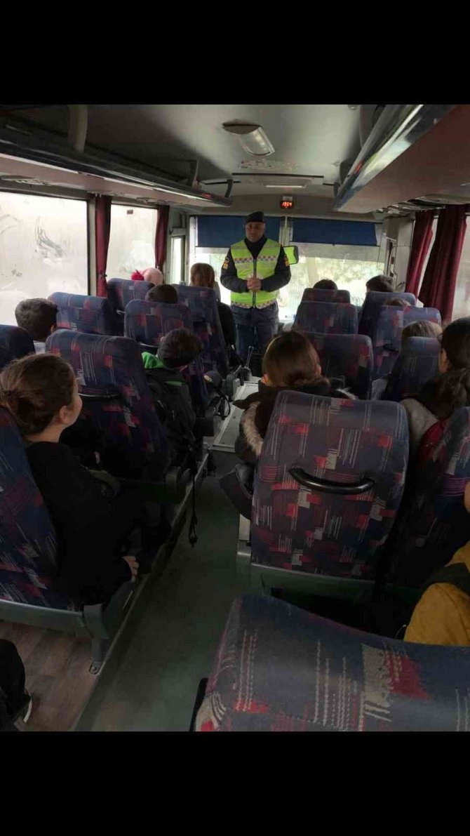 Jandarma, 21 Okul Servisini Denetledi