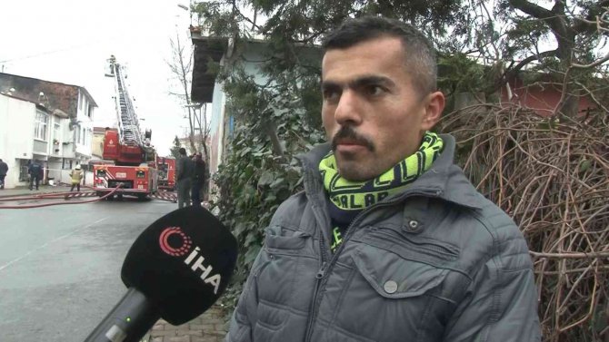 Başakşehir’de 2 Katlı Binanın Çatısında Korkutan Yangın