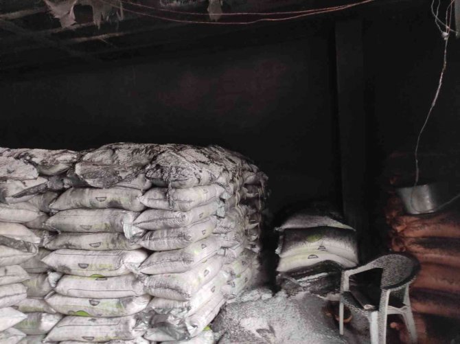Kozluk’ta Market Yangınında 2 Kişi Hafif Derecede Yandı, 10 Kişi Dumandan Zehirlendi
