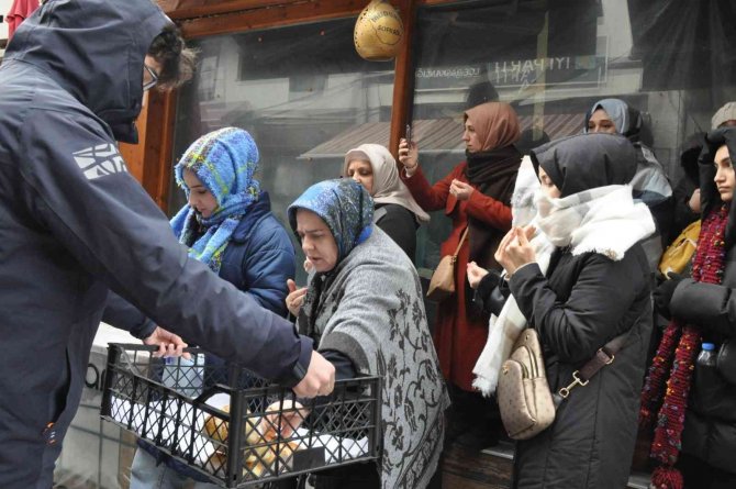 50 Kişilik Turist Kafilesi Esnaf Duasına Katıldı