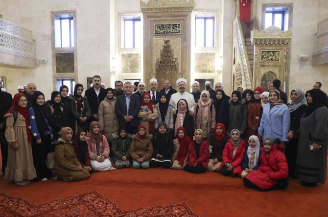 Diyanet İ̇şleri Başkanı Erbaş: “İ̇badetlerin Hepsi İyi İnsan Olmamız İçin Vasıtadır”