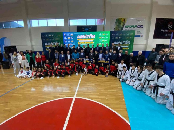 Amatör Spor Kulüplerine 2 Milyon 245 Bin Tl Destek