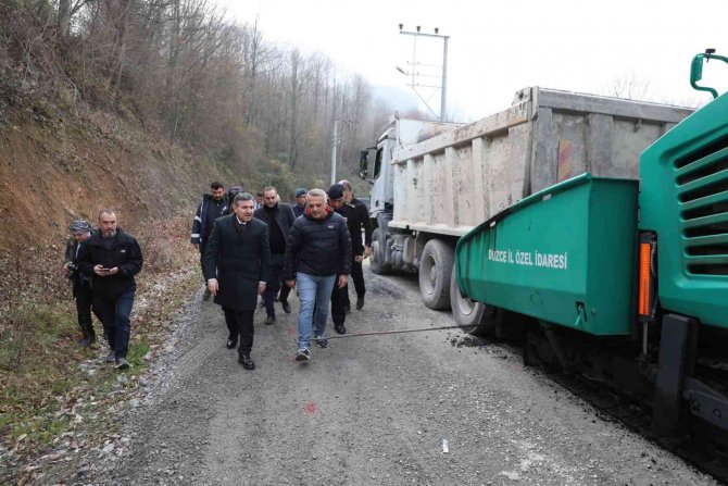 2022’de 100 Kilometreden Fazla Köy Yolu Asfalt Ve Beton Oldu