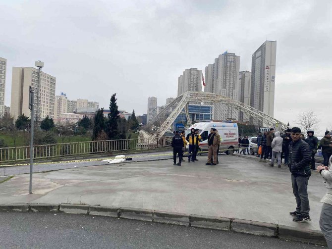 Midibüsün Çarptığı Kadın Hayatını Kaybetti