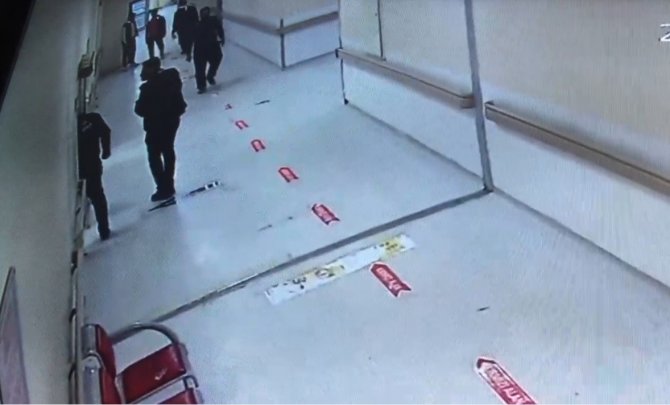 Yaralı Kedi Hastane Aciline Gitti